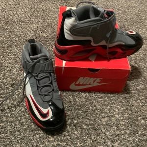 Griffey Nike  air max size 9